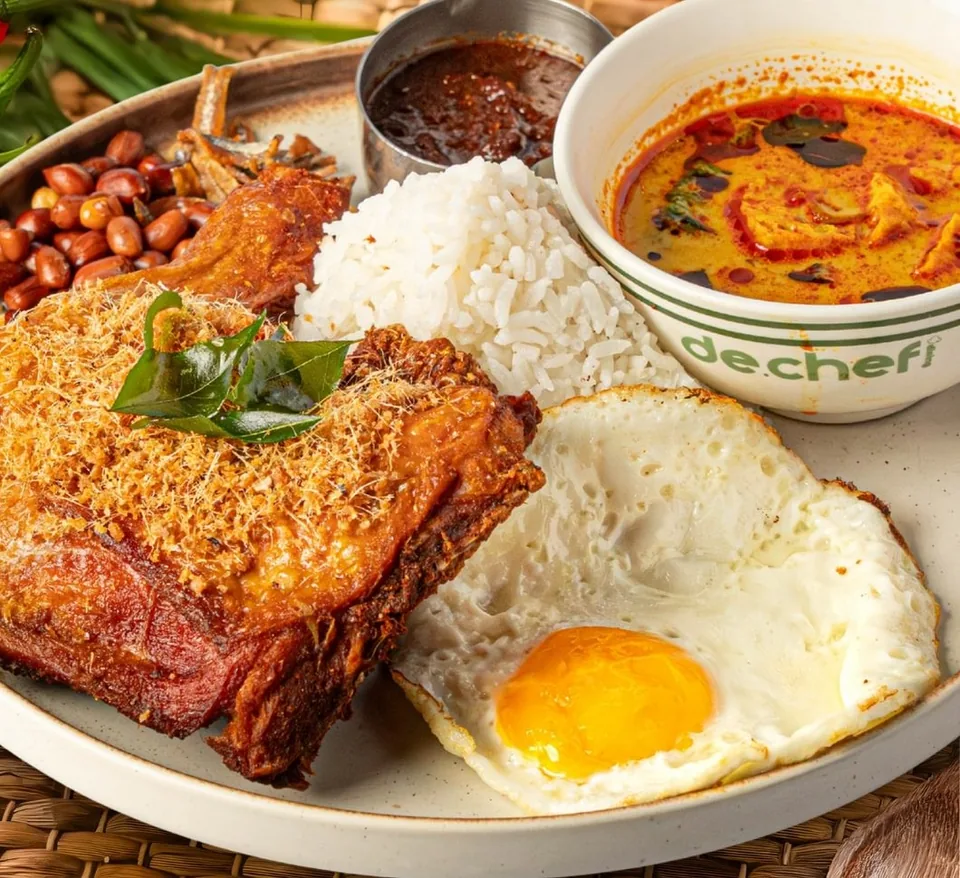 Signature Nasi Lemak Ayam Berempah
